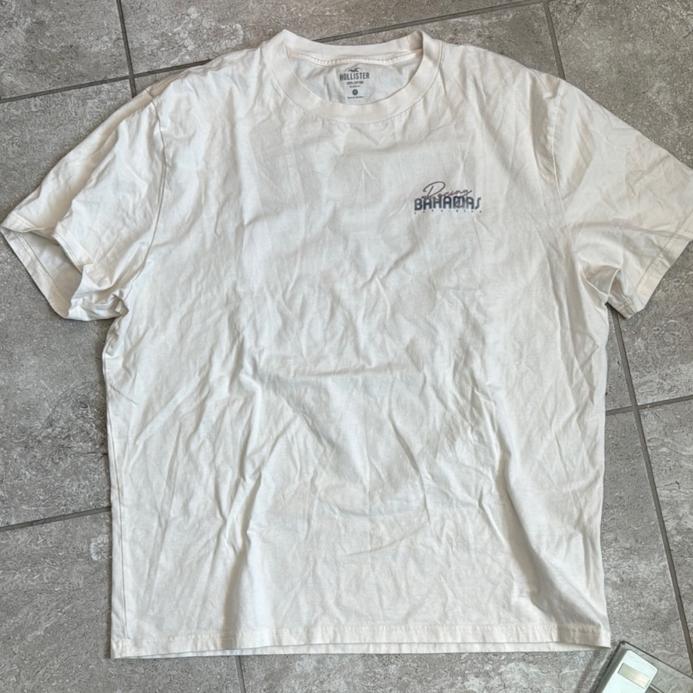 Classic White Short Sleeve Tee with Textured Cotton Blend NWOT Hollister